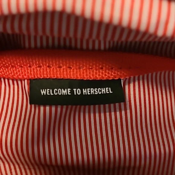 HERSCHEL fanny pack waist bag/ crossbody with pouch - Picture 8 of 13